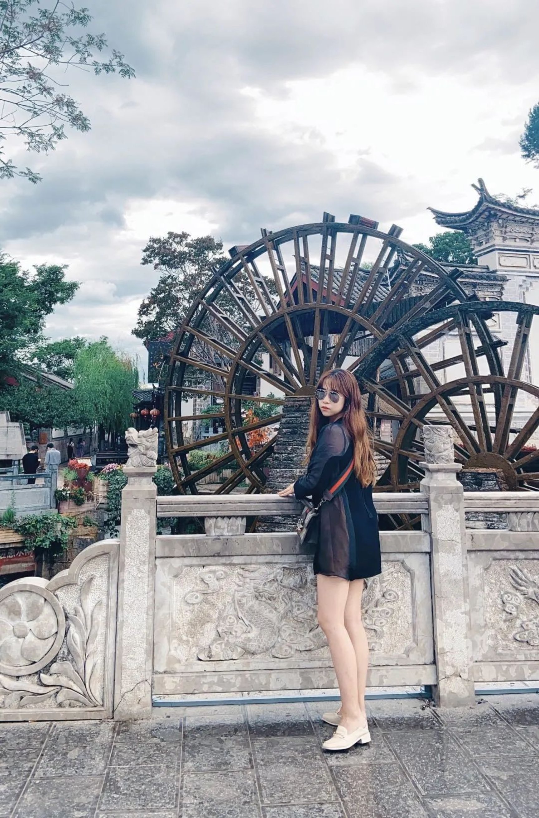 图片包含 户外, 物体, 建筑, 磨&#xA;&#xA;描述已自动生成